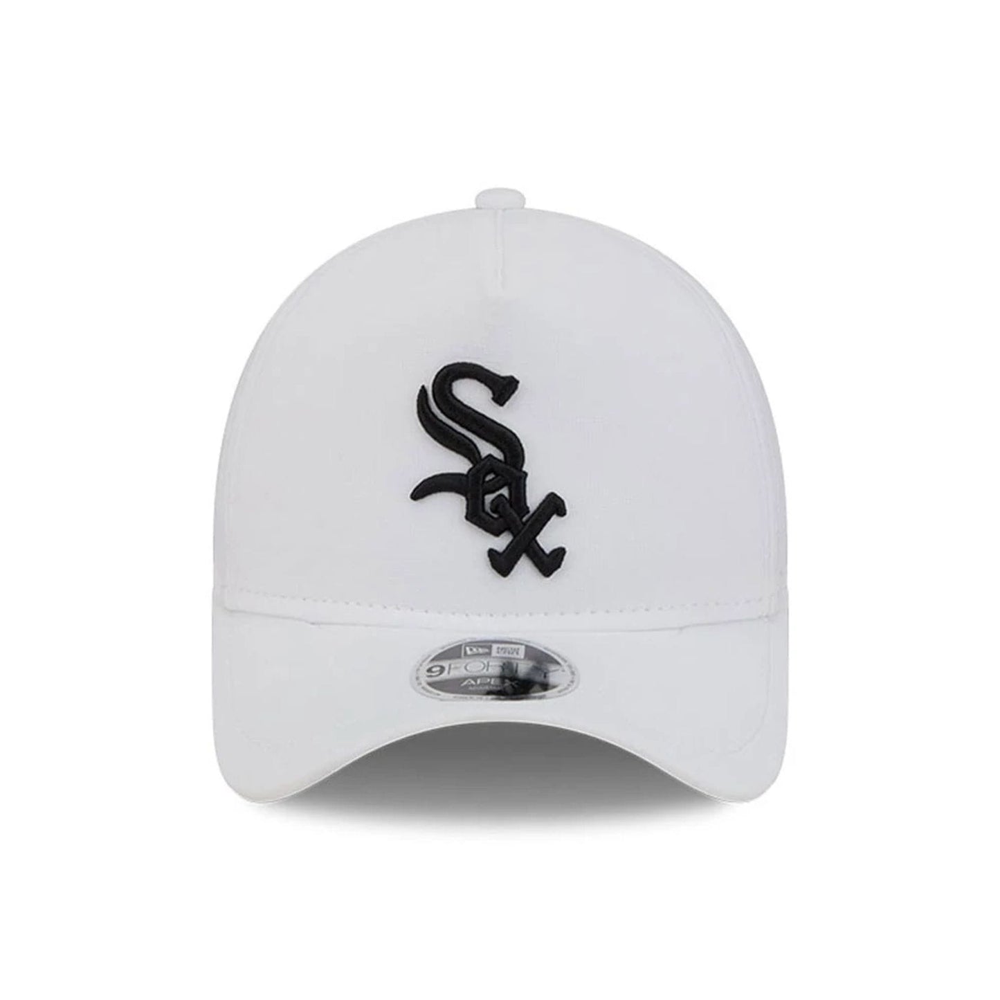 Pictured is this MLB Quickstrike Chicago White Sox 9FORTY Apex cap in white. 3