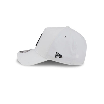 Pictured is this MLB Quickstrike Chicago White Sox 9FORTY Apex cap in white. 6