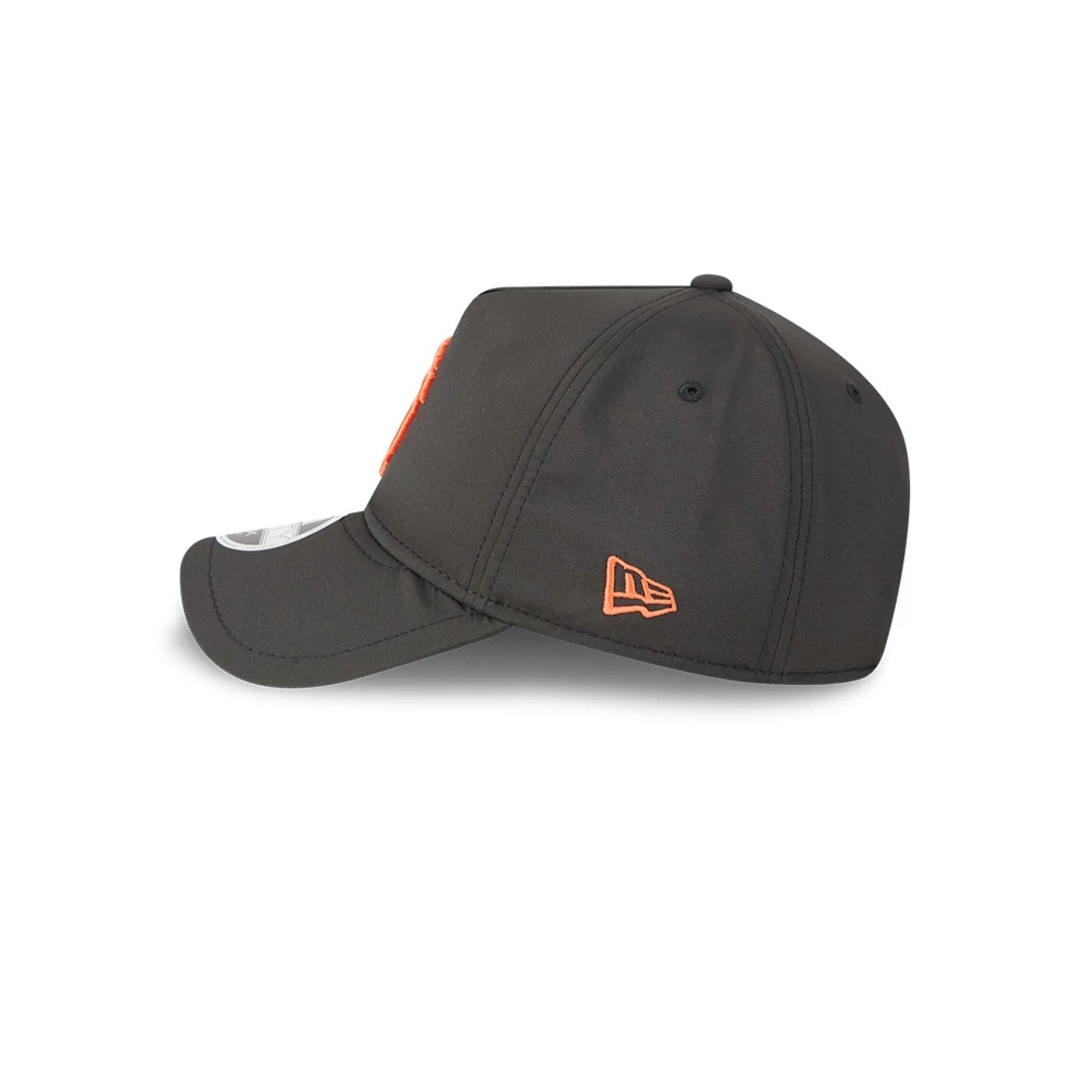 Pictured is this MLB Quickstrike San Francisco Giants 9FORTY Apex cap in black. 5