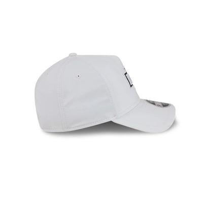 Pictured is this NHL Quickstrike LA Kings 9FORTY Apex cap in white. 6