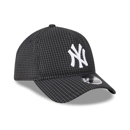 Pictured is this MLB Quickstrike New York Yankees 9FORTY Apex cap in black. 3