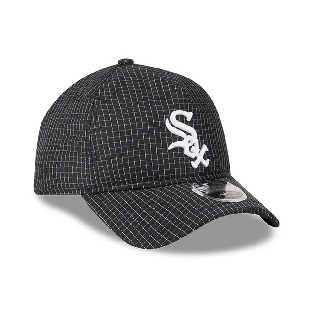 Pictured is this MLB Quickstrike Chicago White Sox 9FORTY Apex cap in black. 3
