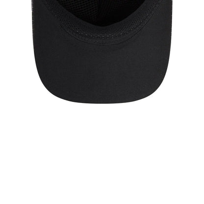 Pictured is this MLB Quickstrike Chicago White Sox 9FORTY Apex cap in black. 7