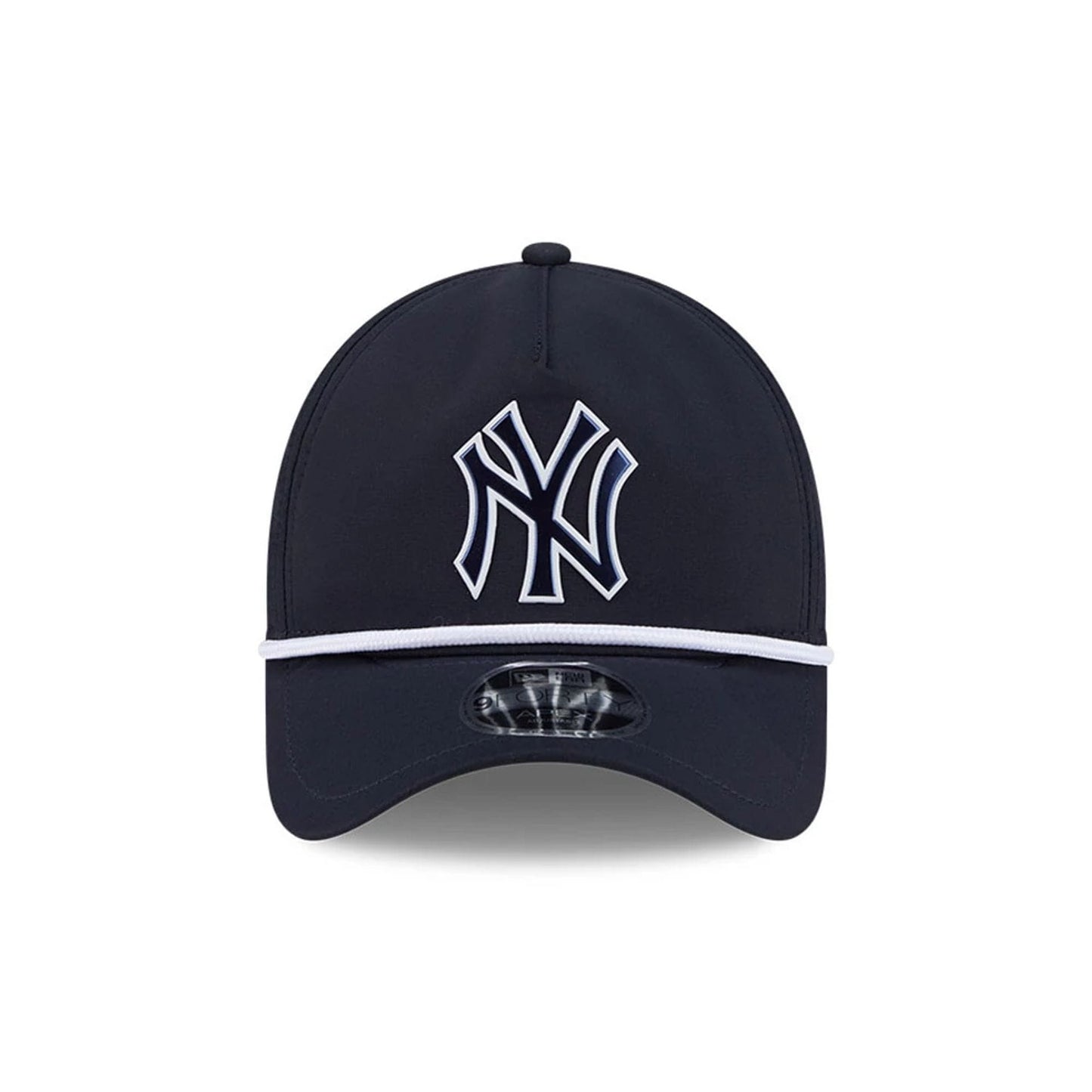 Pictured is this MLB Quickstrike New York Yankees 9FORTY Apex cap in navy. 2