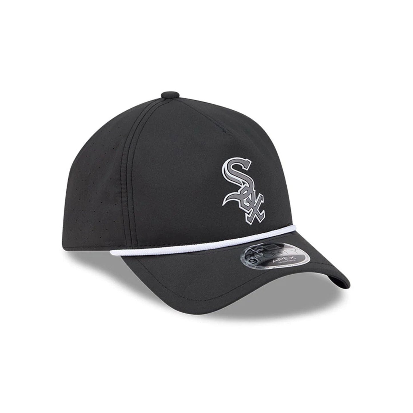 Pictured is this MLB Quickstrike Chicago White Sox 9FORTY Apex cap in black. 3
