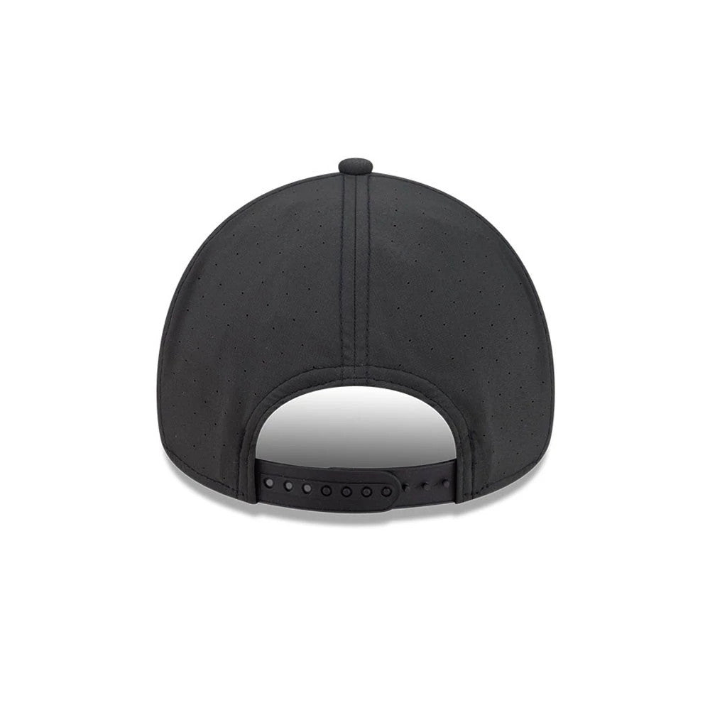 Pictured is this MLB Quickstrike Chicago White Sox 9FORTY Apex cap in black. 4