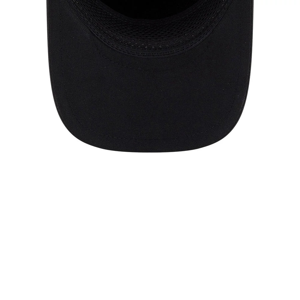 Pictured is this MLB Quickstrike Chicago White Sox 9FORTY Apex cap in black. 7