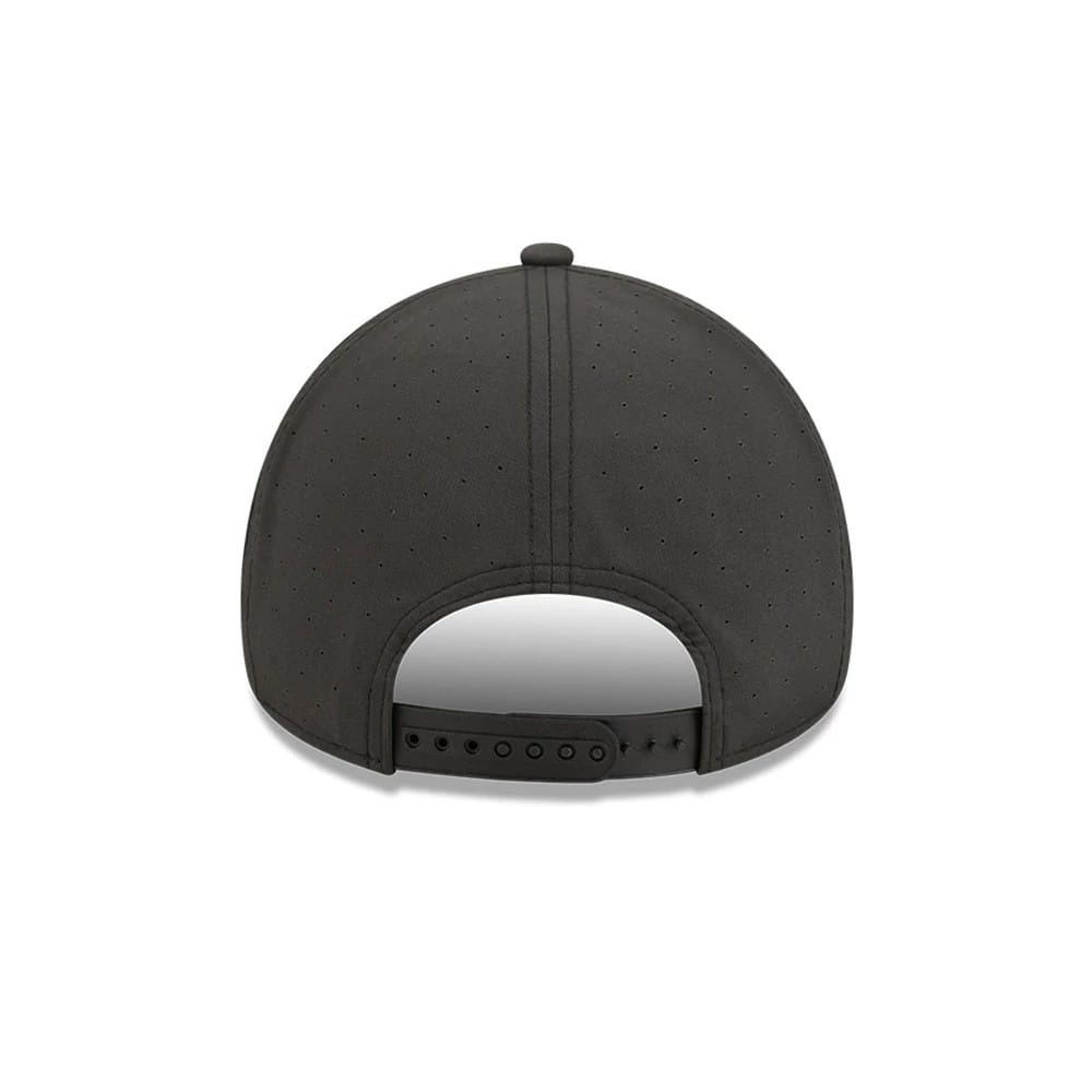 Pictured is this NBA Quickstrike Chicago Bulls 9FORTY Apex cap in black. 4
