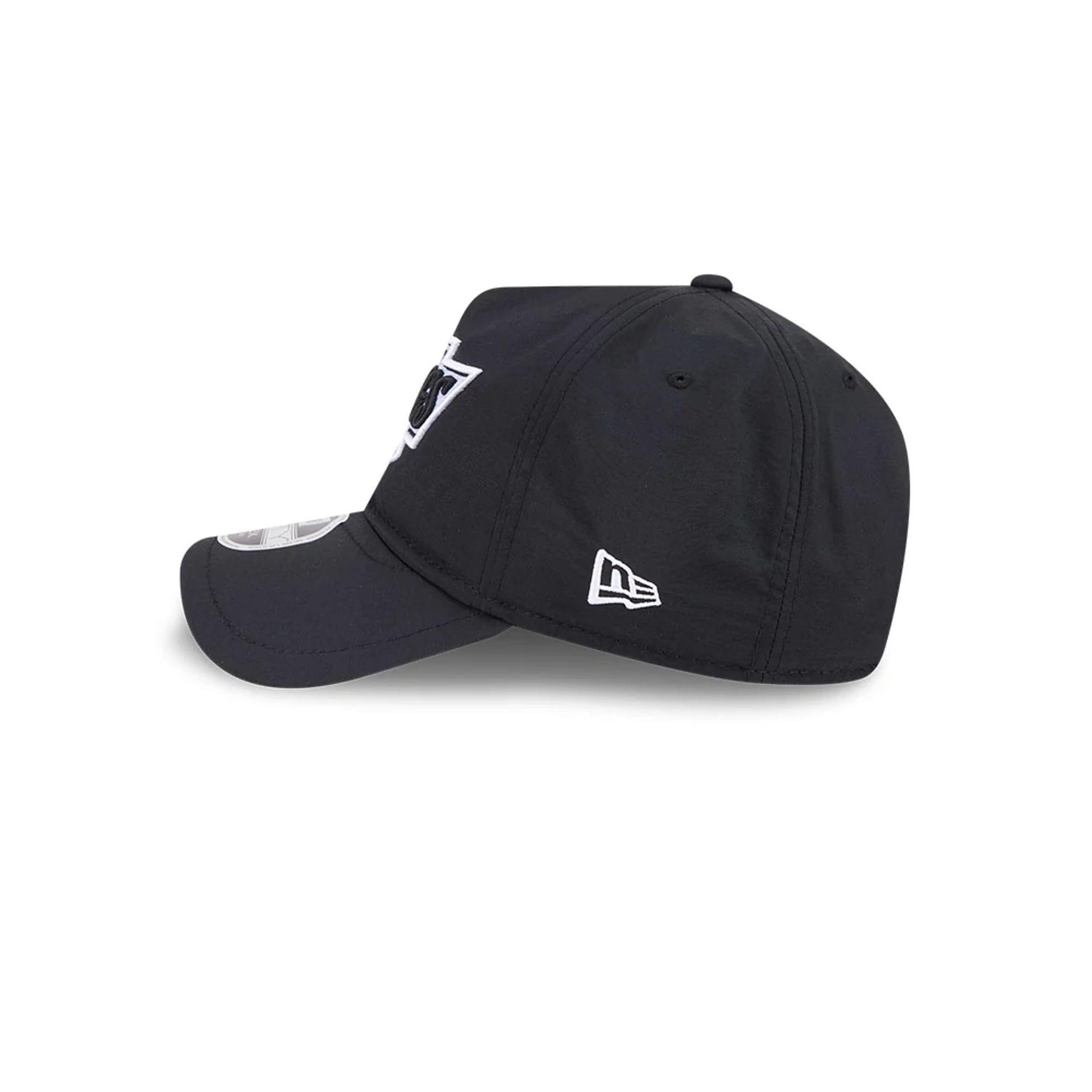 Pictured is this NHL Quickstrike LA Kings 9FORTY Apex cap in black. 4