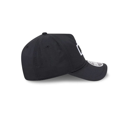Pictured is this NHL Quickstrike LA Kings 9FORTY Apex cap in black. 5