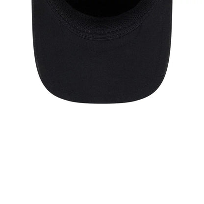 Pictured is this NHL Quickstrike LA Kings 9FORTY Apex cap in black. 7