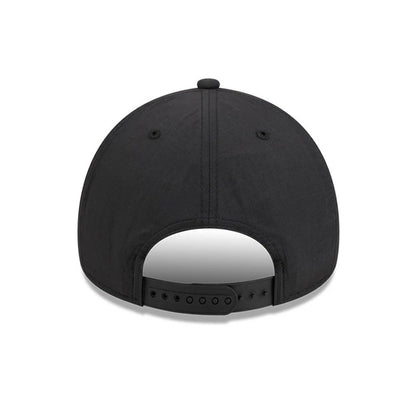 Pictured is this MLB Quickstrike New York Yankees 9FORTY Apex cap in black. 4