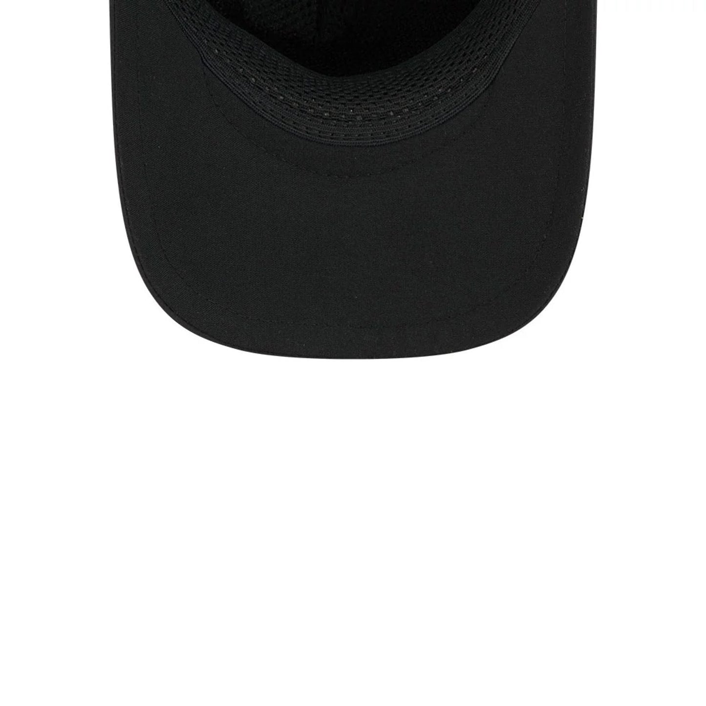 Pictured is this MLB Quickstrike New York Yankees 9FORTY Apex cap in black. 7