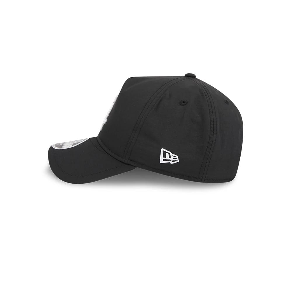Pictured is this MLB Quickstrike Chicago White Sox 9FORTY Apex cap in black. 5