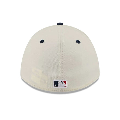 Pictured is this MLB 4th Of July 2026 LA Dodgers 39THIRTY M-Crown Stretch Fit cap in cream. 6