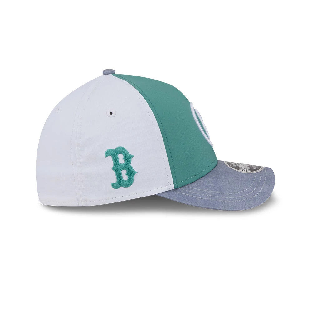 Pictured is this MLB City Connect Boston Red Sox 39THIRTY M-Crown A-Frame Stretch Fit cap in Dark Green. 5