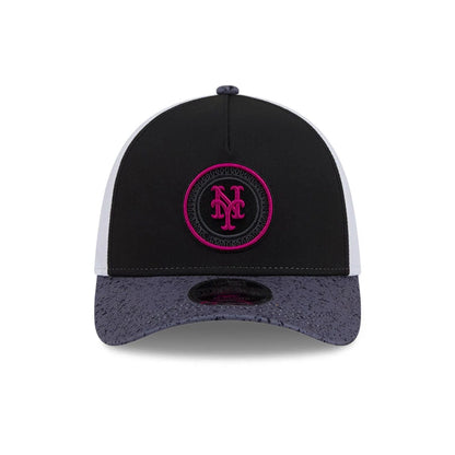 Pictured is this MLB City Connect New York Mets 39THIRTY M-Crown A-Frame Stretch Fit cap in Black. 3