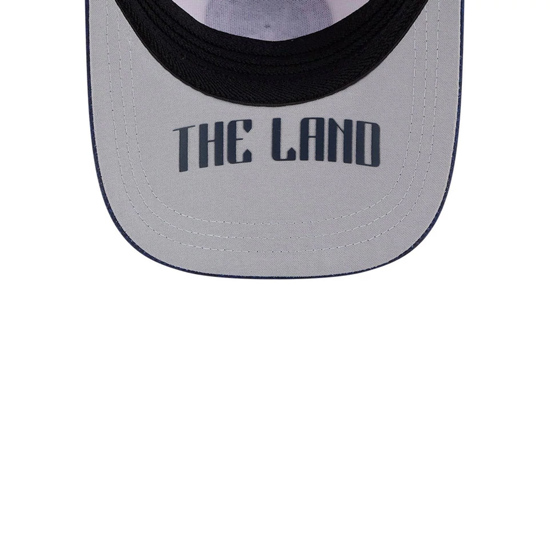Pictured is this MLB City Connect Cleveland Guardians 39THIRTY M-Crown A-Frame Stretch Fit cap in White. 2