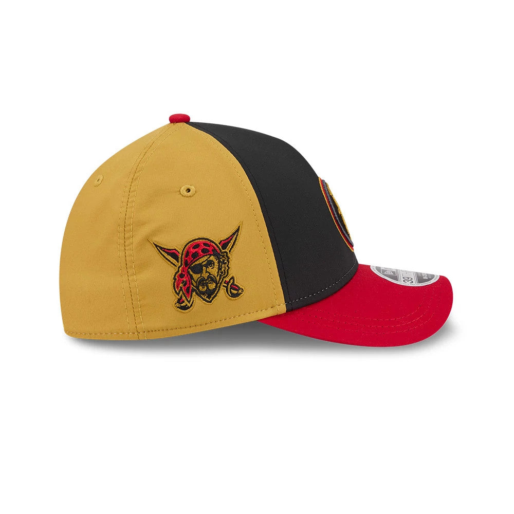 Pictured is this MLB City Connect Pittsburgh Pirates 39THIRTY M-Crown A-Frame Stretch Fit cap in black. 6