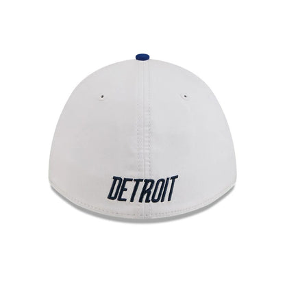 Pictured is this MLB City Connect Detroit Tigers 39THIRTY M-Crown A-Frame Stretch Fit cap in Navy. 5