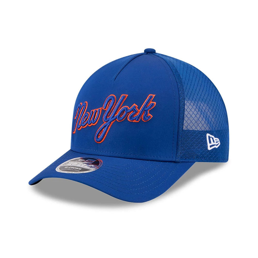 Pictured is this MLB Batting Practice 2026 New York Mets 9FORTY M-Crown A-Frame Adjustable cap in blue. 1