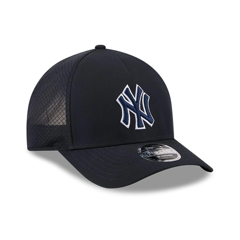 Pictured is this MLB Batting Practice 2026 New York Yankees 9FORTY M-Crown A-Frame Adjustable cap in navy. 3