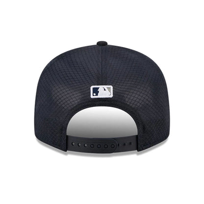 Pictured is this MLB Batting Practice 2026 New York Yankees 9FIFTY Snapback Adjustable cap in navy. 6