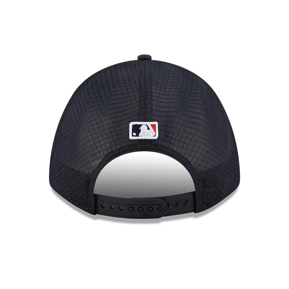Pictured is this MLB Batting Practice 2026 Detroit Tigers 9FORTY M-Crown A-Frame Adjustable cap in navy. 4