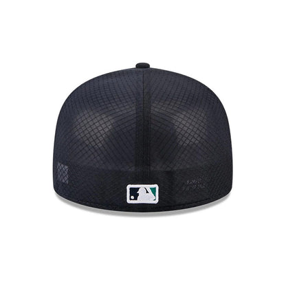 Pictured is this MLB Batting Practice 2026 Seattle Mariners 59FIFTY Fitted cap in navy. 4