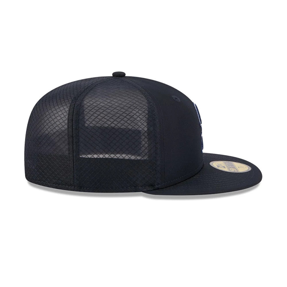 Pictured is this MLB Batting Practice 2026 Seattle Mariners 59FIFTY Fitted cap in navy. 6
