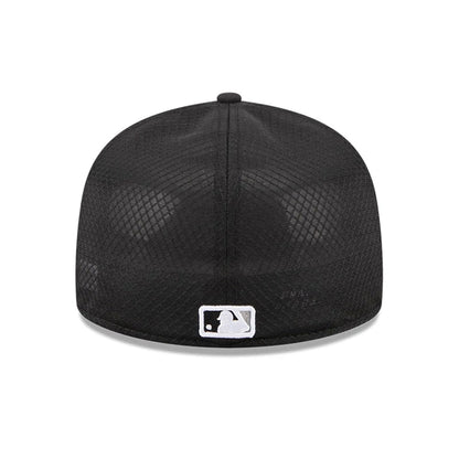 Pictured is this MLB Batting Practice 2026 Chicago White Sox 59FIFTY Fitted cap in black. 6