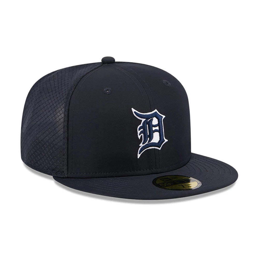 Pictured is this MLB Batting Practice 2026 Detroit Tigers 59FIFTY Fitted cap in navy. 3