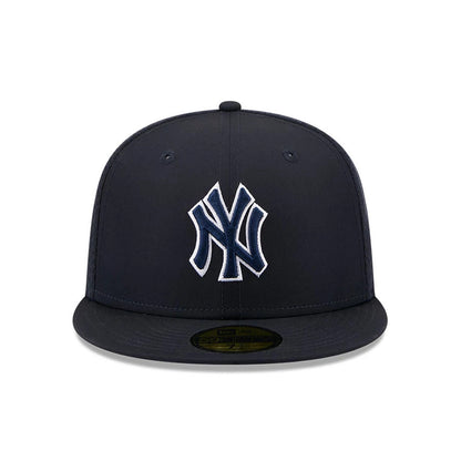 Pictured is this MLB Batting Practice 2026 New York Yankees 59FIFTY Fitted cap in navy. 2