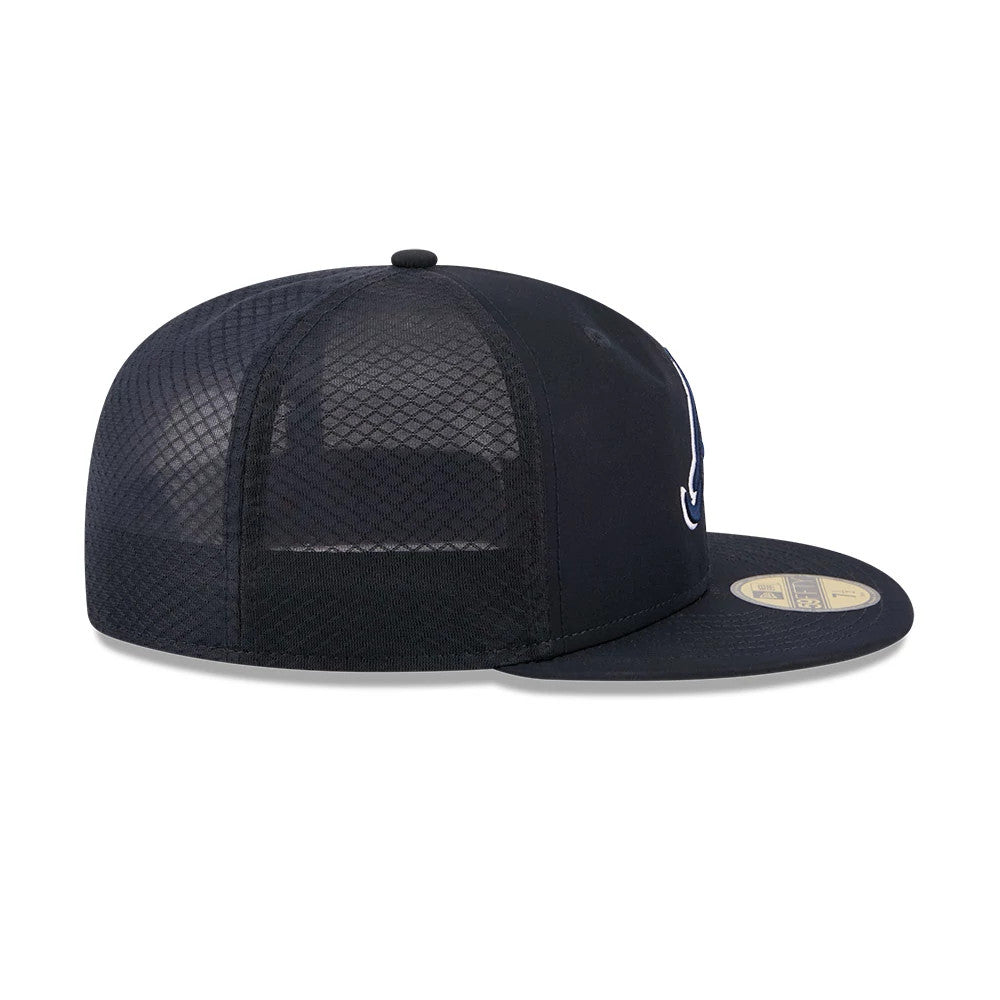 Pictured is this MLB Batting Practice 2026 Atlanta Braves 59FIFTY Fitted cap in navy. 6