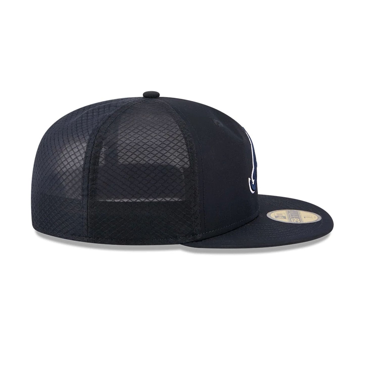 Pictured is this MLB Batting Practice 2026 Atlanta Braves 59FIFTY Fitted cap in navy. 6