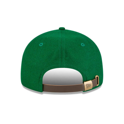 Pictured is this NBA Chenille Woven Boston Celtics Retro Crown 9FIFTY cap in green. 2