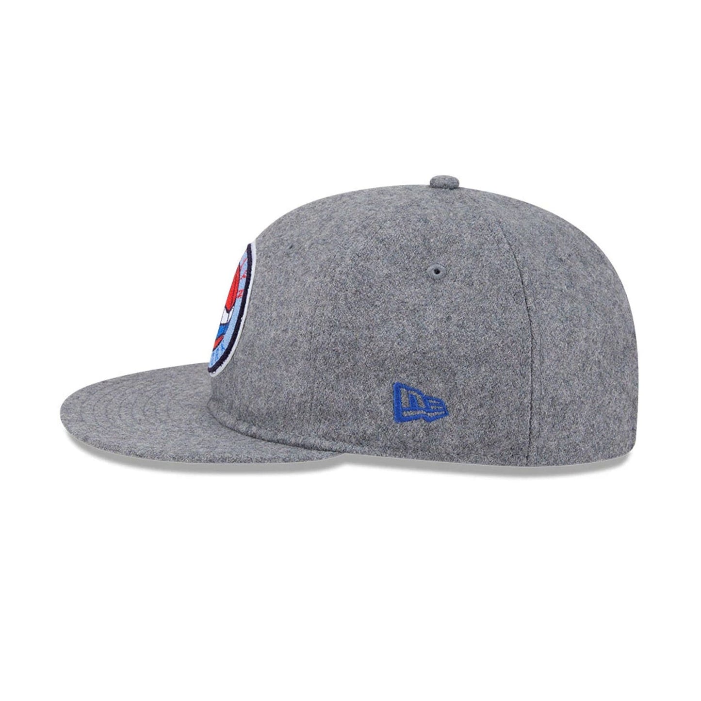 Pictured is this NBA Chenille Woven Brooklyn Nets Retro Crown 9FIFTY cap in grey. 7