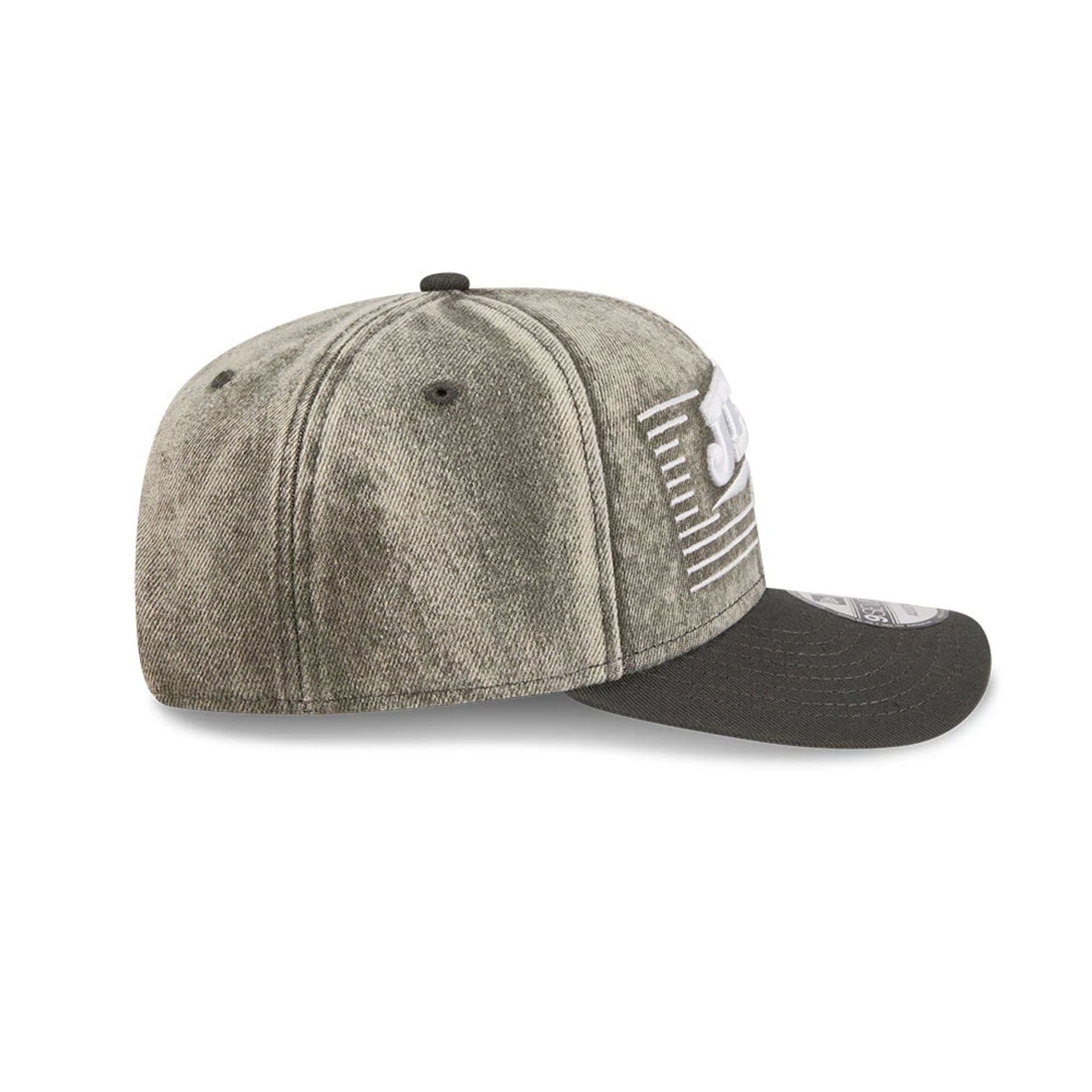 Pictured is this NFL Washed Denim New York Jets 9SEVENTY Stretch Snap cap in dark grey. 5