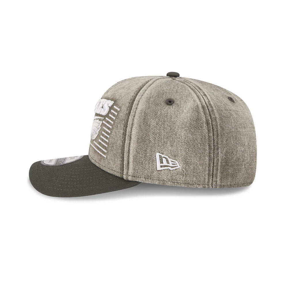 Pictured is this NFL Washed Denim Philadelphia Eagles 9SEVENTY Stretch Snap cap in dark grey. 4