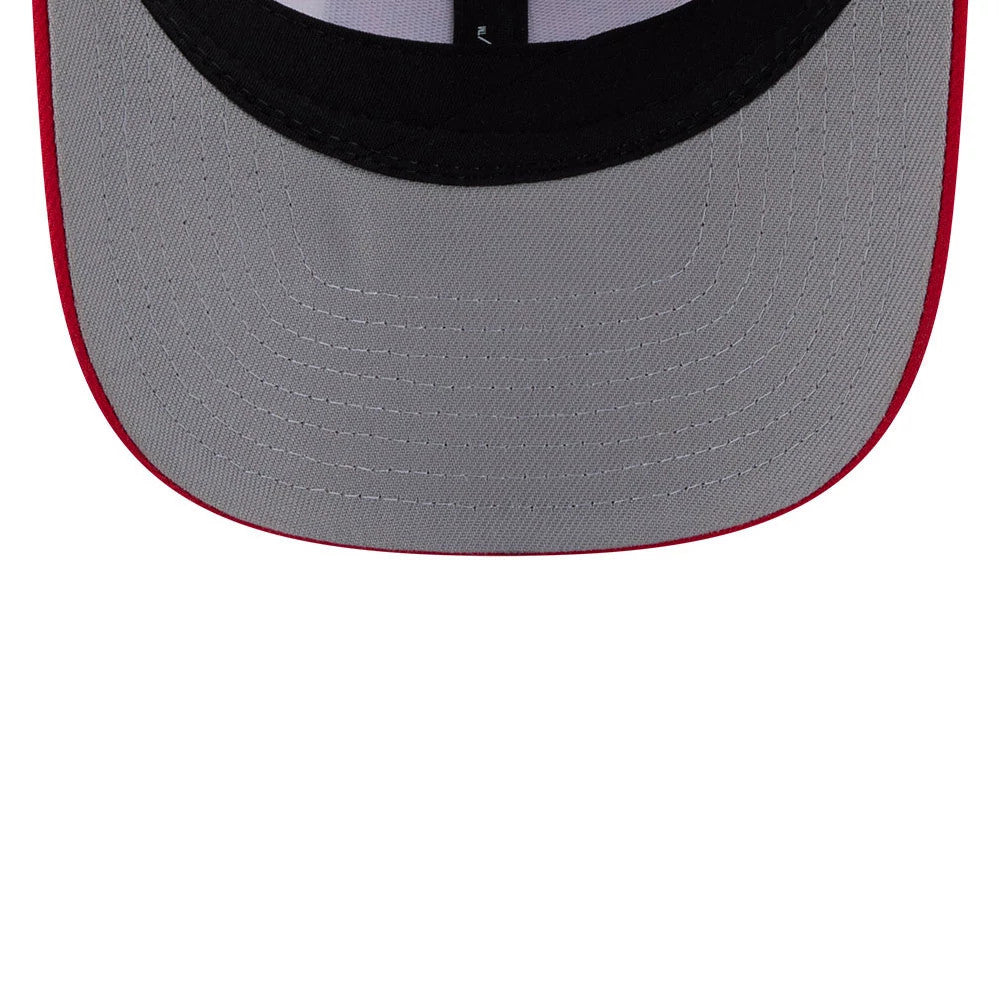 Kansas City Chiefs NFL Duck Cloth White New Era 9SEVENTY Stretch Snap Cap, inside view showing the grey undervisor and black sweatband with fine stitching, along with black taping that reinforces the inner structure.