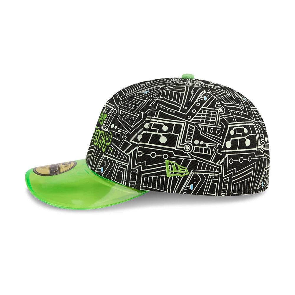 Pictured is this Dexter's Laboratory 59FIFTY Fitted cap in black & neon. 6