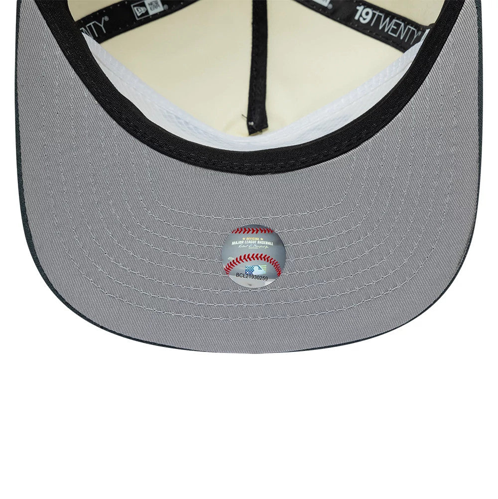 Pictured is this MLB Metallic Logo LA Dodgers 19TWENTY cap in cream. 2