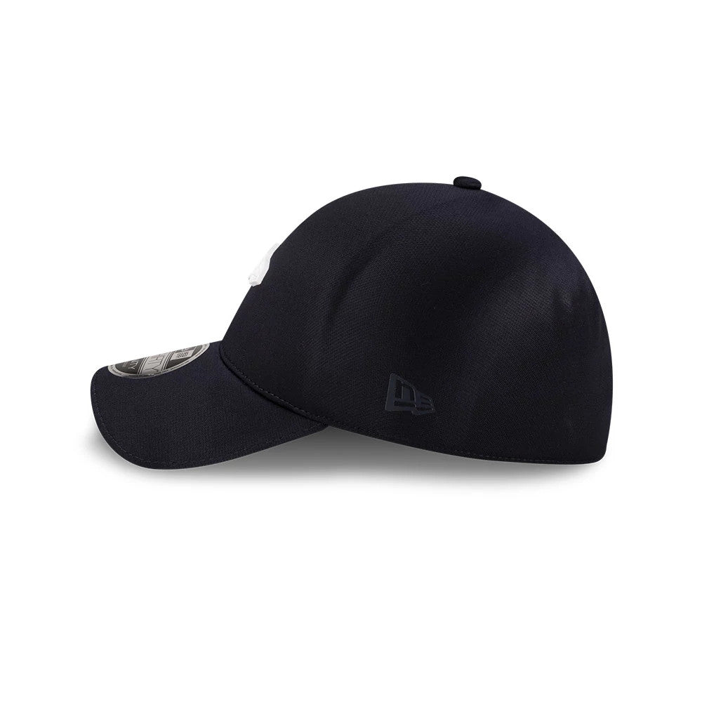 Pictured is this New Era 39THIRTY Infinity Stretch Fit cap in navy. 6