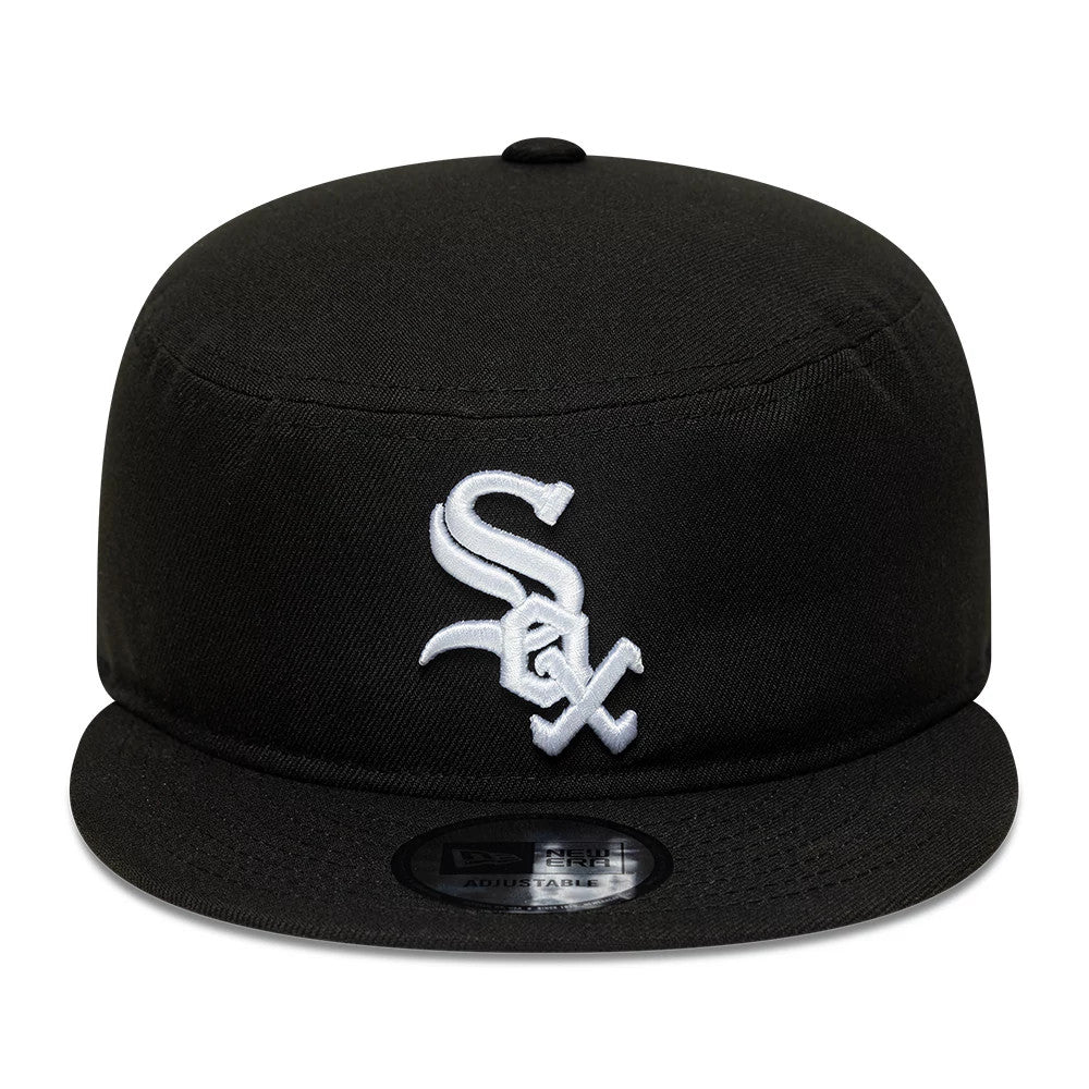 Chicago White Sox MLB Poly Black New Era Pillbox Adjustable Cap, front view showing the raised white embroidered Sox logo on the structured crown, a flat black visor and featuring a 9FORTY size sticker centred on the visor.