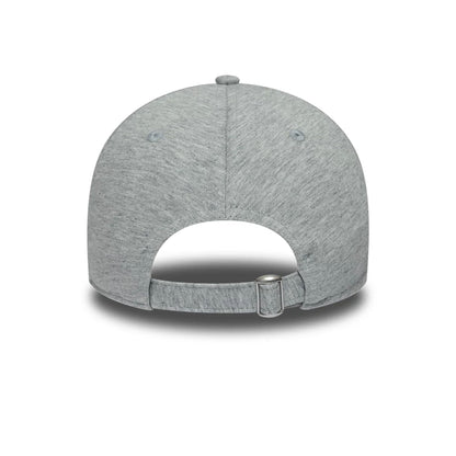 Pictured is this Aston Villa FC Jersey 9TWENTY cap in grey. 6