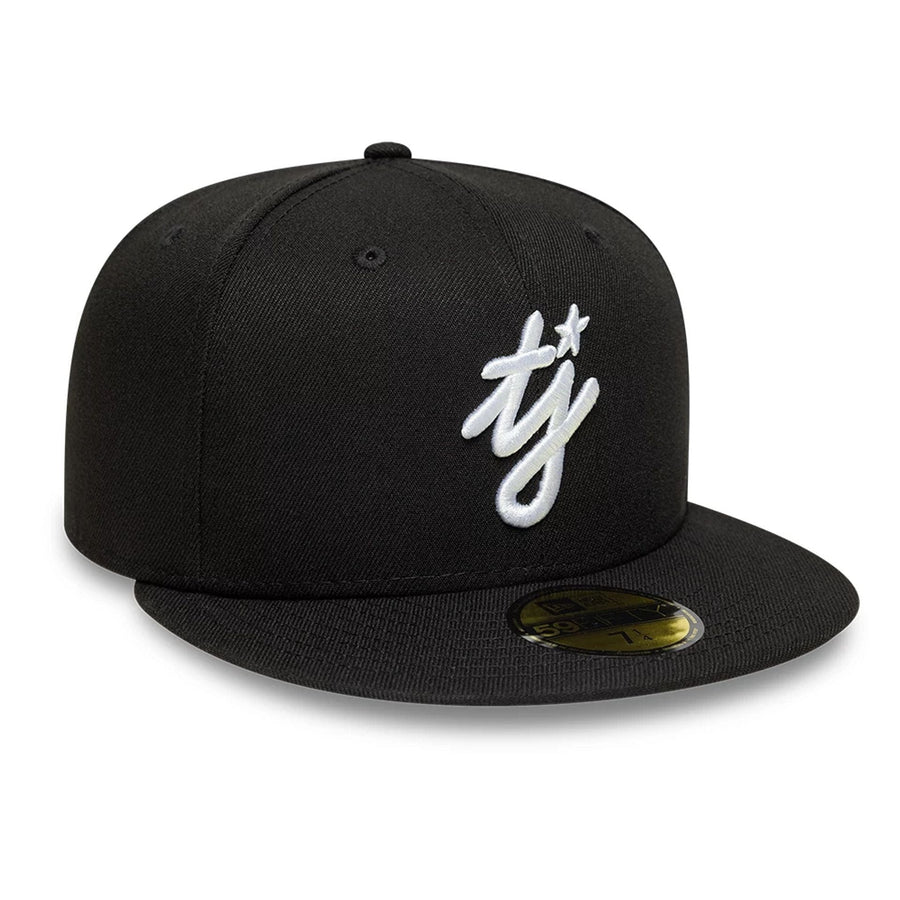 Pictured is this Twojeys X New Era 59FIFTY Fitted cap in black. 4