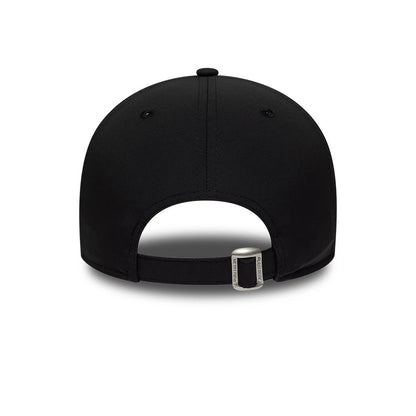 Pictured is this MLB Recycled Chicago White Sox 9FORTY cap in black. 4