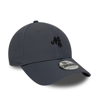 Pictured is this New Era Mini Logo Recycled 9FORTY cap in dark grey. 3