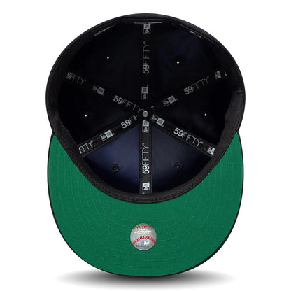 Pictured is this MLB Sidepatch Boston Red Sox 59FIFTY Fitted cap in navy. 2