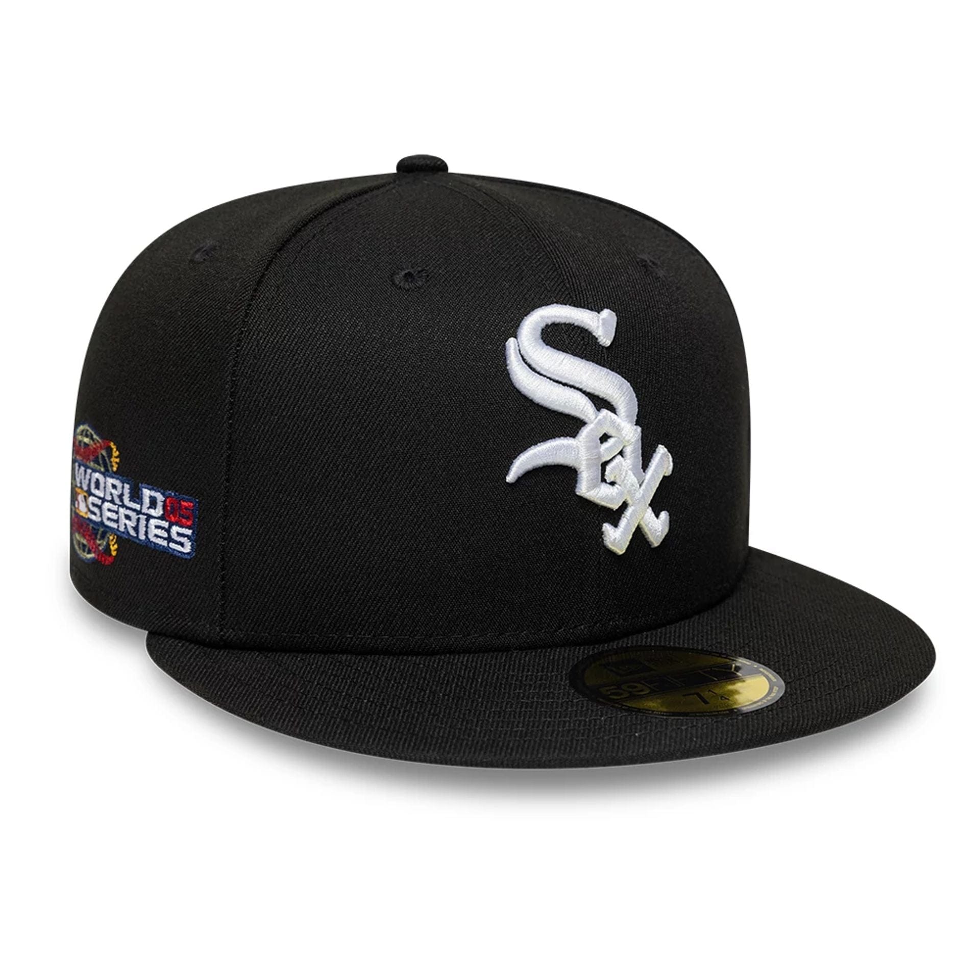 Pictured is this MLB Sidepatch Chicago White Sox 59FIFTY Fitted cap in black. 1